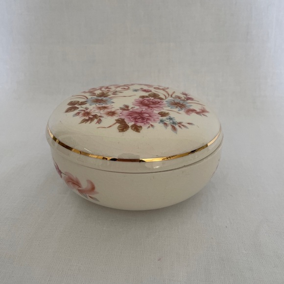 Crown Devon trinket box - Picture 11 of 11
